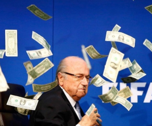 Cựu chủ tịch FIFA làm hàng triệu USD ‘bốc hơi’