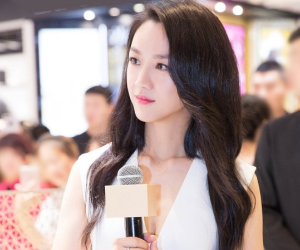 Netizen choáng váng trước khả năng "phù phép" của stylist Hàn Quốc, biến 2 sao Cbiz từ 'thường thường' thành đỉnh cao nhan sắc