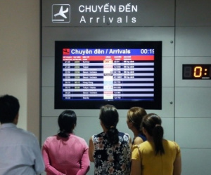 Hoãn chuyến bay đưa người Việt từ Mỹ về nước