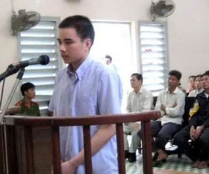 Chánh án Nguyễn Hòa Bình chủ tọa phiên tòa xét xử giám đốc thẩm vụ tử tù Hồ Duy Hải ở Hà Nội