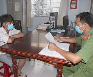 Khởi tố đối tượng 'hại đời' thiếu nữ 15 tuổi trong quán cà phê