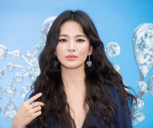 Song Hye Kyo đã có động thái đầu tiên sau tin tái hợp Hyun Bin, nhưng chú thích như ám chỉ Song Joong Ki thế này?