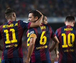 Xavi mơ được dẫn dắt Neymar và Messi tại Barca