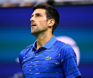 Djokovic vượt rào phá vỡ quy tắc cách ly
