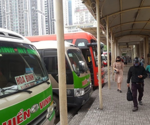 Bỏ quy định về giãn cách hành khách trên máy bay, xe buýt, taxi từ 7/5
