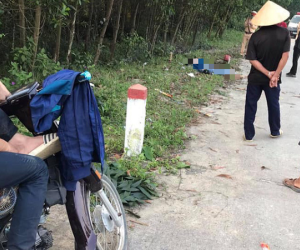 Hà Tĩnh: 4 học sinh đi một xe máy đâm vào cột mốc, 2 em tử vong tại chỗ