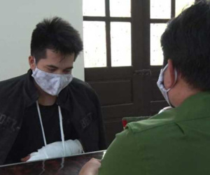 Triệt phá đường dây mua bán gần 1 tỷ tiền giả ở Nam Định