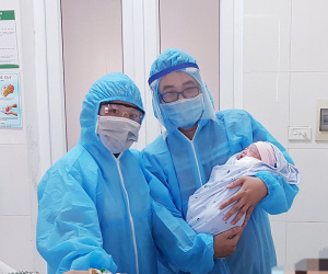 'Công dân đặc biệt' chào đời trong phòng cách ly