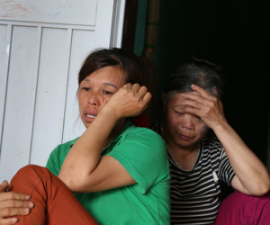 Vụ nghi vấn mẹ ôm 3 bé gái nhỏ tự tử: 'Chồng nó nhìn thấy vợ bế các con đi nhưng tưởng sang nhà bà ngoại chơi, ai ngờ…'