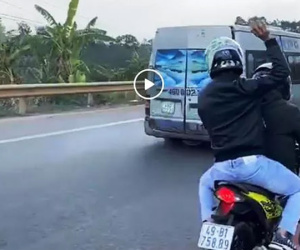 Nhóm phượt thủ rượt đuổi, ném đá xối xả vào xe khách trên Quốc lộ 20