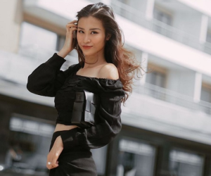 Thời trang bầu bí của Đông Nhi phủ đầy hàng hiệu, từ đầu đến chân không thiếu thứ gì