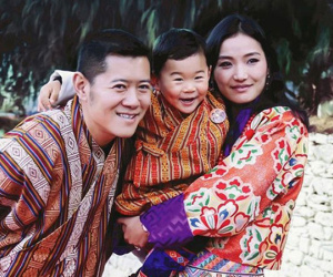 Hoàng hậu 'vạn người mê' Bhutan: Người mẹ coi việc nuôi dưỡng con giống như chăm một cây xanh, tưởng chừng đơn giản nhưng không phải ai cũng làm được