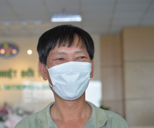 Bệnh nhân suy thận giai đoạn cuối chiến thắng Covid-19: 'Tôi rất xin lỗi những người vì tôi mà bị ảnh hưởng'