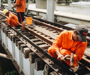 TP.HCM: Những nhát búa đầu tiên tháo dỡ cầu sắt Bình Lợi, chấm dứt sứ mệnh lịch sử sau gần 120 năm
