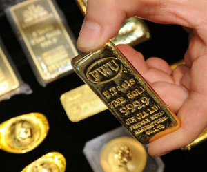 Giá vàng hôm nay 12/5: Vàng SJC, vàng 9999 án binh bất động