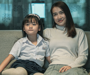 Nhã Phương tái xuất màn ảnh rộng sau khi sinh con, trở thành vợ của Trương Thế Vinh