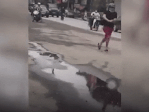 Video: Công an nổ súng trước cổng trường Đại học để trấn áp, khống chế tội phạm