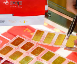 Giá vàng hôm nay 13/5: USD suy yếu, vàng vững trên cao