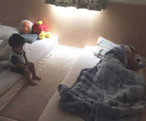Vợ đi vắng dặn chồng ở nhà trông con và cái kết vừa buồn cười vừa bực