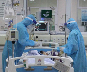 10 người Việt đăng ký hiến phổi cho phi công Anh mắc Covid-19