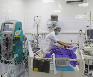 Coi nhẹ cảm sốt, người đàn ông ở Quảng Ninh rơi vào hôn mê