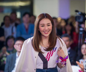 Hà Siêu Doanh: Ái nữ phản nghịch nhà trùm sòng bạc, quá khứ ăn chơi, yêu đồng tính gây sốc và cái kết bất ngờ với tình trẻ Harvard