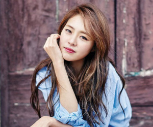 Nữ diễn viên đình đám nhà SM Lee Yeon Hee bất ngờ tuyên bố kết hôn, ngay lập tức lên thẳng Top 1 trending tại Hàn Quốc