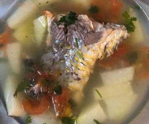 Trổ tài nấu canh cá với su hào, cô gái bất ngờ khi bị người nhà chê 'trần đời chưa thấy ai làm thế' nhưng dân mạng lại bênh chằm chặp