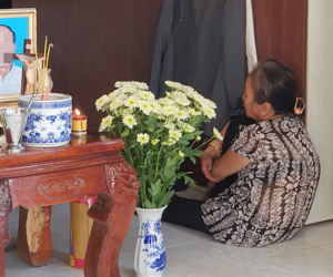 Đám tang đẫm nước mắt của nạn nhân lớn tuổi nhất vụ sập tường ở Đồng Nai: 'Mẹ ơi, con tìm thấy bố rồi, bố ở trong nhà xác bệnh viện'