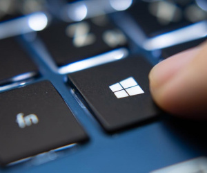 Ý nghĩa ký tự 2 mũi tên xanh đối lập của file và thư mục trên Windows 10