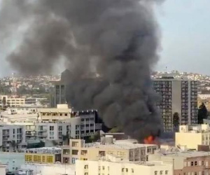 Cháy nổ tại trung tâm thành phố Los Angeles, 10 lính cứu hỏa bị thương