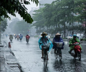 Dự báo thời tiết hôm nay ngày 17/5: Hà Nội giảm nhiệt, miền Trung đề phòng cháy rừng