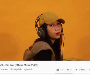 Con gái út diva Mỹ Linh thể hiện tài tiếng Anh siêu đẳng với bài hát tự sáng tác, mỹ nữ tuổi 18 cũng ngày càng có nhiều nét giống mẹ