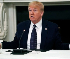 Ông Donald Trump tiết lộ đang dùng thuốc chống sốt rét để ngăn ngừa Covid-19