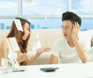 Ghen tỵ, nói xấu, 'dìm hàng' vợ khắp nơi chỉ vì vợ kiếm nhiều tiền hơn