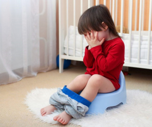 Ngày hè, trẻ dễ bị tiêu chảy và đây là những cách mà cha mẹ có thể vô tình 'giết chết trẻ'