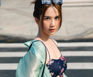Đang yên đang lành, Ngọc Trinh bất ngờ đăng đàn đầy ẩn ý: 'Dăm ba cái tổn thương mà muốn tao gục ngã, xin lỗi chưa đủ level'