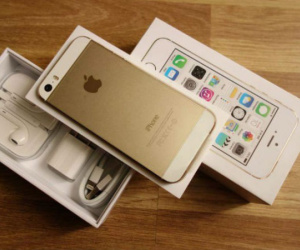 iPhone đời cũ giá chỉ 300.000 đồng bán tràn lan