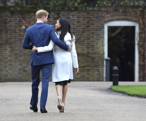 Cuốn sách 'bom tấn' của vợ chồng Meghan Markle: Hé lộ sự thật về việc ai mới là người đưa ra quyết định nhà Sussex rời khỏi hoàng gia Anh
