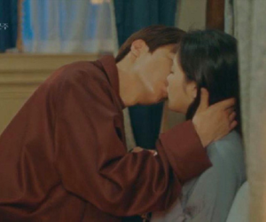 Tập 12 Quân Vương Bất Diệt trả bài cực hot cảnh 'giường chiếu' của Lee Min Ho: Hết hôn cổ tới luôn bước hạ sinh thái tử?