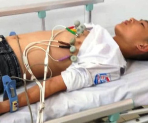 Thầy giáo thể dục tát học sinh nhập viện