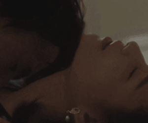 Yêu trong mộng mị: Phim Thái kinh dị tâm lý ngập cảnh 'giường chiếu', xem một mình đảm bảo 'quéo'
