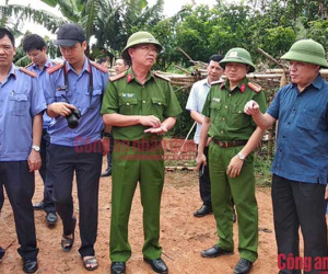 Làm thiếu nữ mang bầu, bố dượng chém tử vong hai vợ chồng con gái rồi tự sát