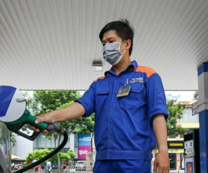 Xăng, dầu đồng loạt tăng giá