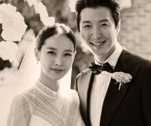 Dispatch đưa tin cặp đôi Lee Dong Gun và Jo Yoon Hee chính thức đệ đơn ly hôn sau chưa đầy 3 năm chung sống