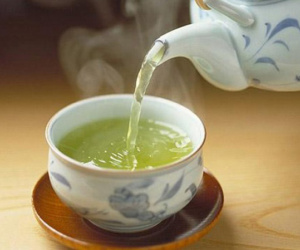 Tại sao thường xuyên uống trà nóng làm tăng nguy cơ ung thư?