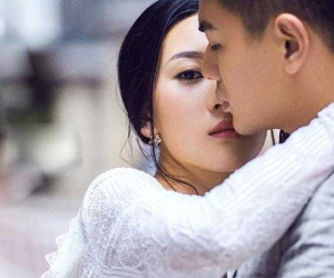 Nửa đêm hàng xóm đập cửa rầm rầm, vợ chồng tôi vội vã mở cửa thì lặng người khi thấy bộ dạng của cô ấy