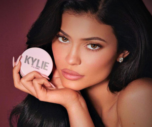 Kylie Jenner đáp trả cực gắt sau khi bị Forbes bóc phốt, tước mất danh hiệu 'tỷ phú trẻ nhất thế giới'