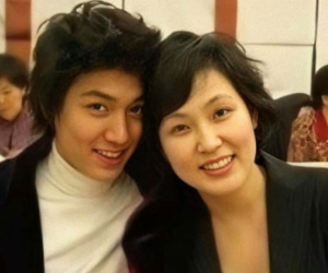 Nhìn nhan sắc mẹ ruột của Lee Min Ho cũng đủ hiểu tại sao lại sinh ra cậu con trai có ngoại hình cực phẩm như vậy