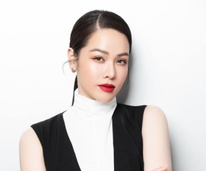 Nhật Kim Anh đăng đàn bức xúc khi đến thăm con bị xem như người lạ, tiết lộ thêm những góc khuất hậu ly hôn